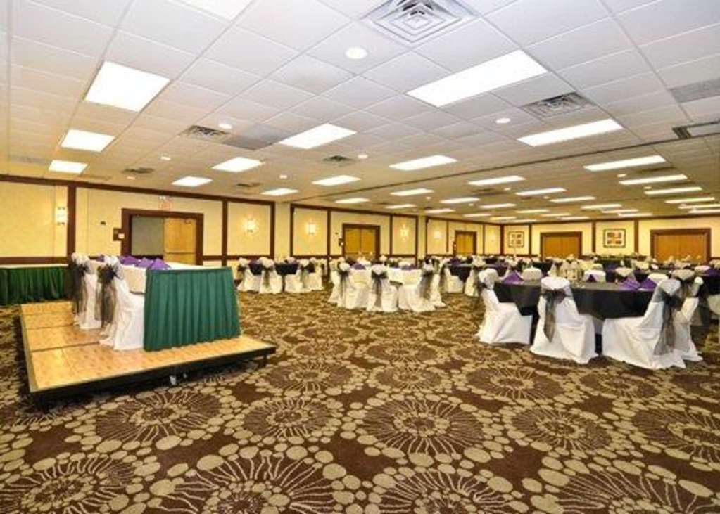 Quality Inn & Conference Center Akron Restaurante foto