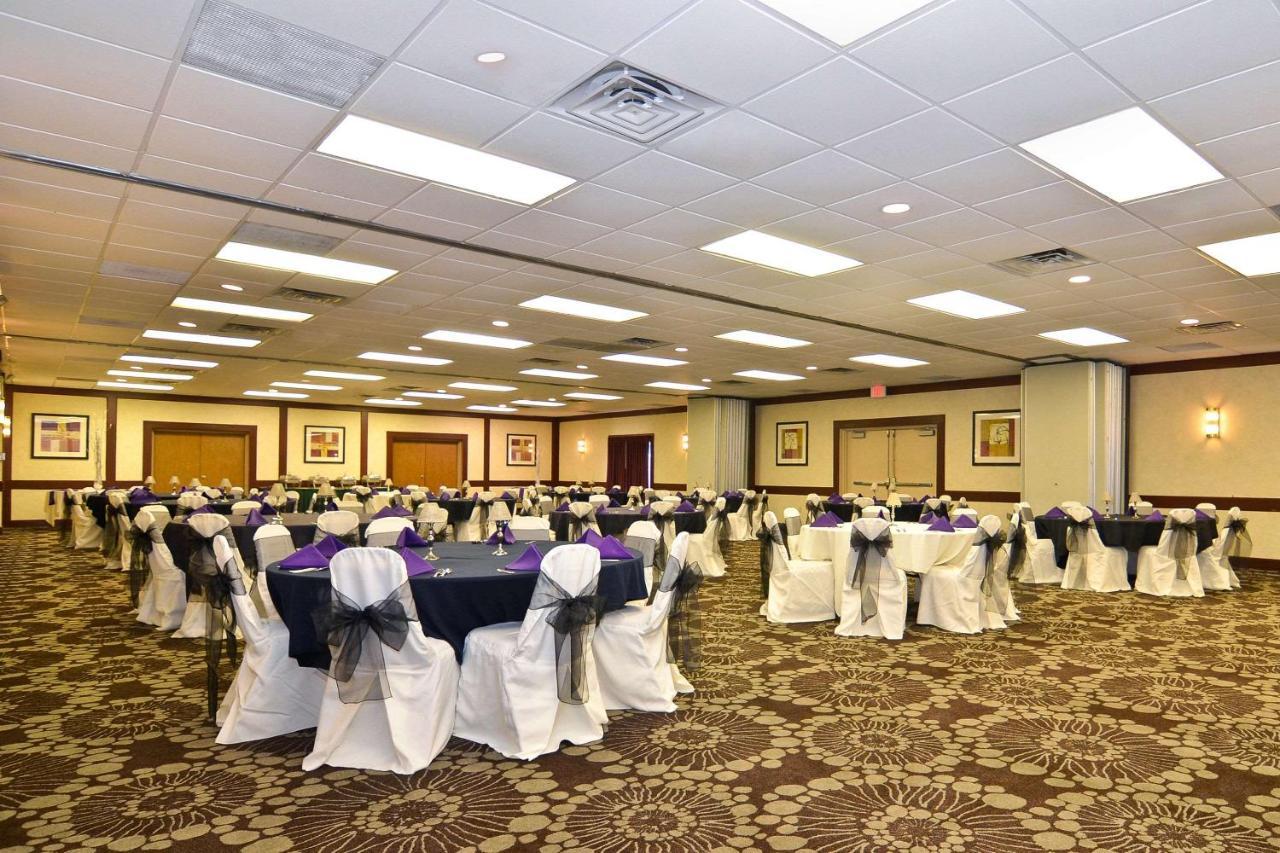 Quality Inn & Conference Center Akron Exterior foto