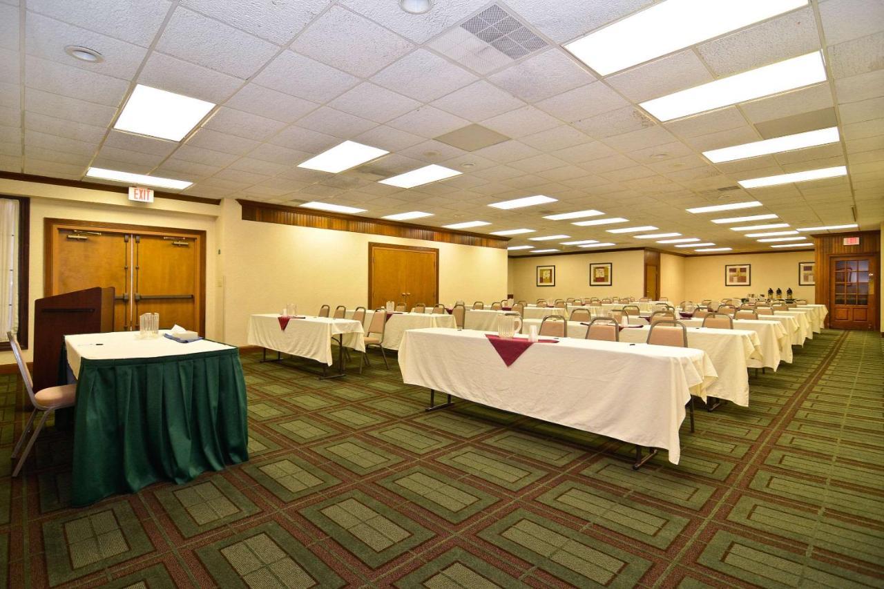 Quality Inn & Conference Center Akron Exterior foto